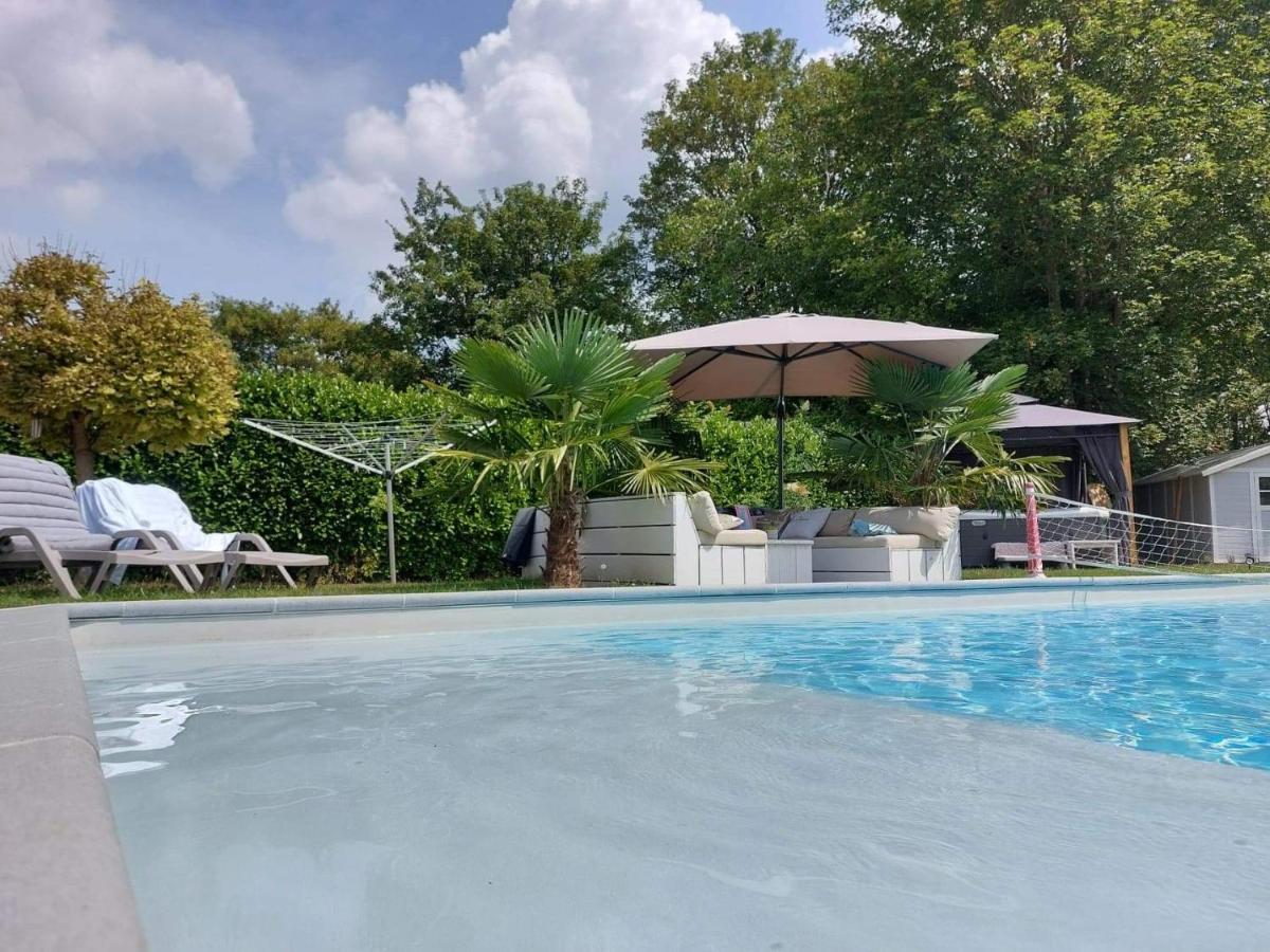 O'Berges D'Astacus Apartment Beloeil Bagian luar foto