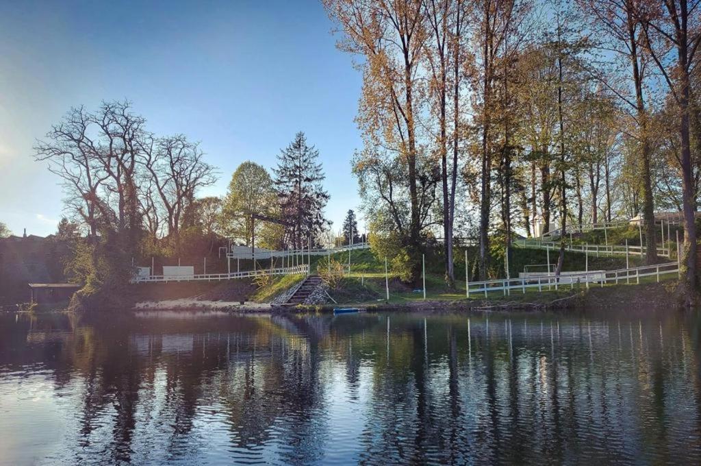 O'Berges D'Astacus Apartment Beloeil Bagian luar foto