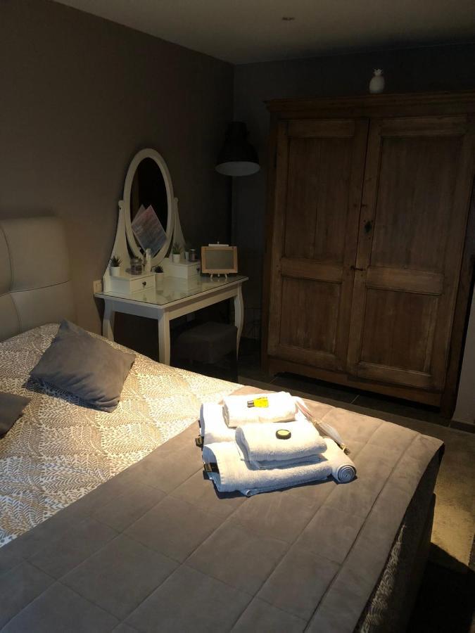 O'Berges D'Astacus Apartment Beloeil Bagian luar foto